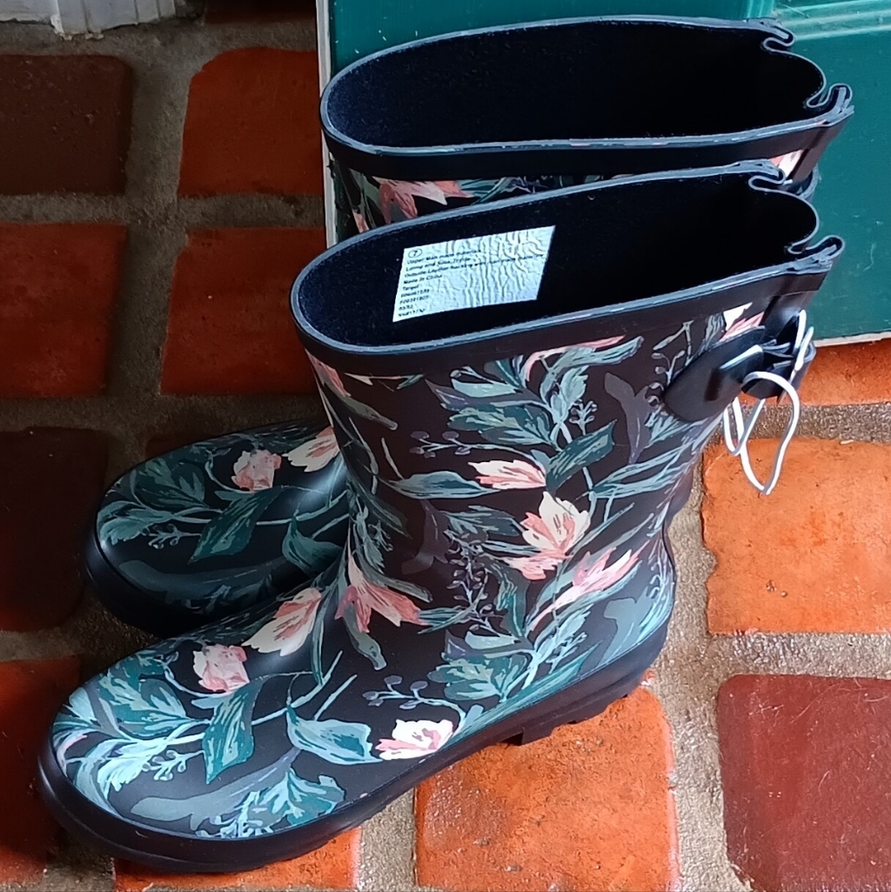 New With Tag Floral Rain Boots